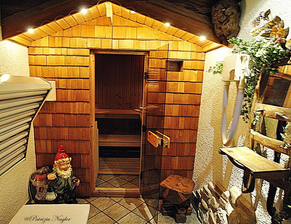 Pension Mirandola Colfosco Exterior photo